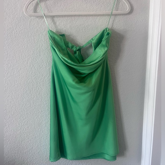 ISABELLES CABINET SATIN GREEN DRESS💚💚 - Picture 4 of 7